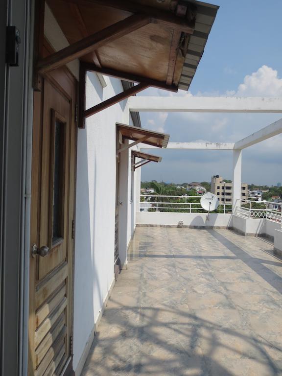 Whitehouse Residencies Bed & Breakfast Colombo Exterior foto